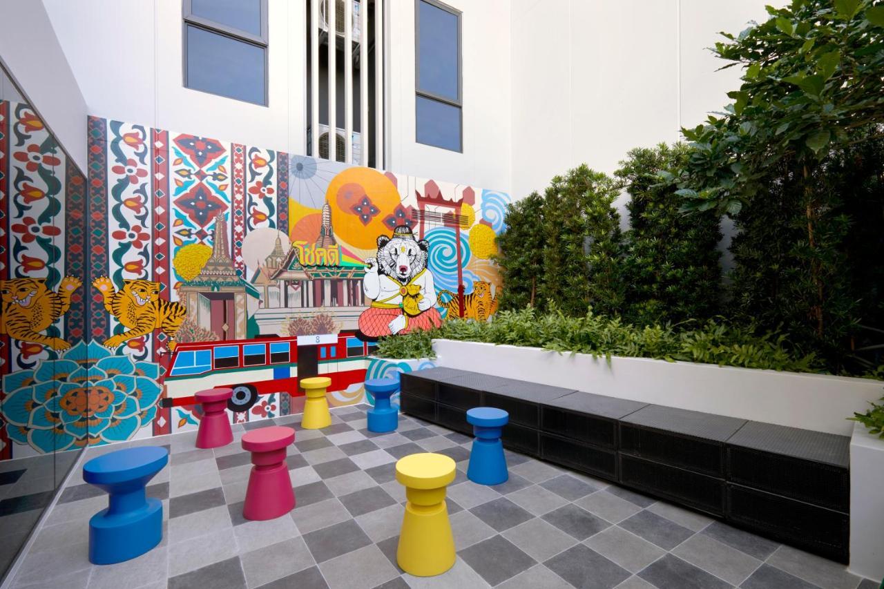 Lyf Sukhumvit 8 Bangkok Hotell Exteriör bild