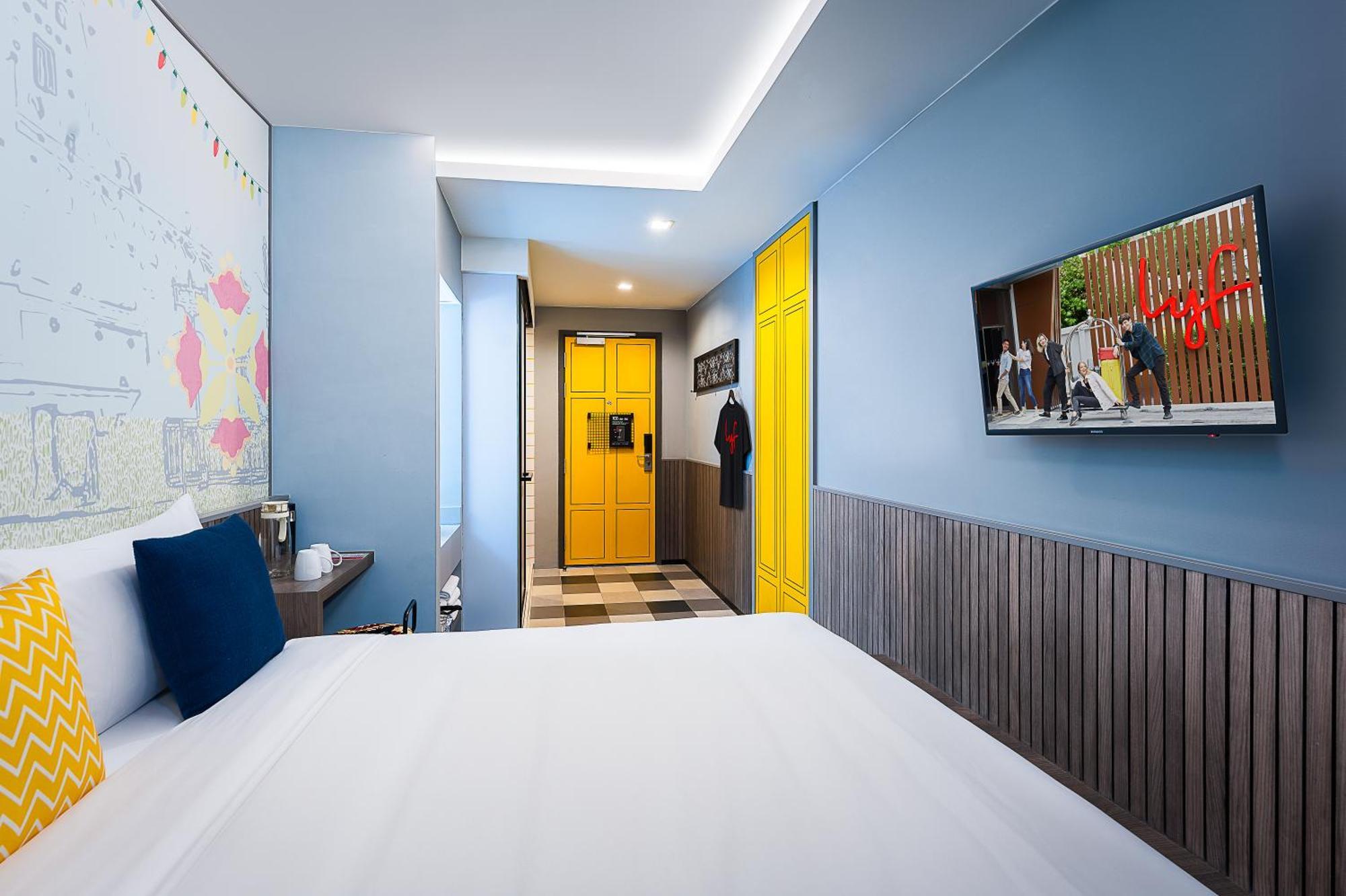 Lyf Sukhumvit 8 Bangkok Hotell Exteriör bild
